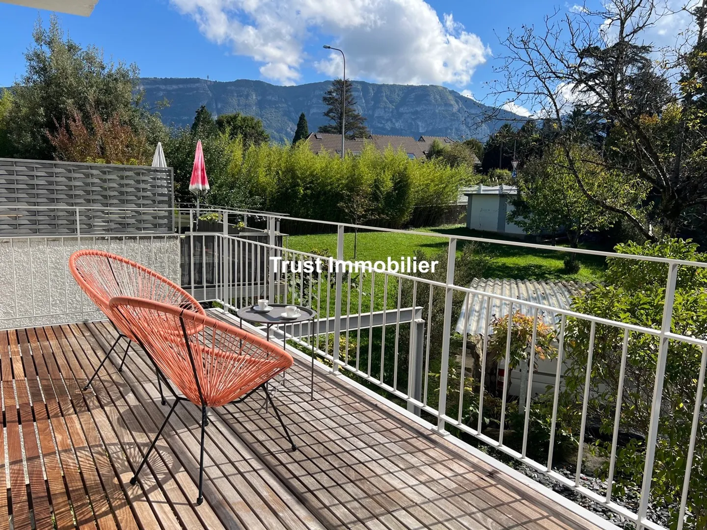 4047.E Apartment 3.5 rooms with an unobstructed view of the Salève - Photo 1 of 13