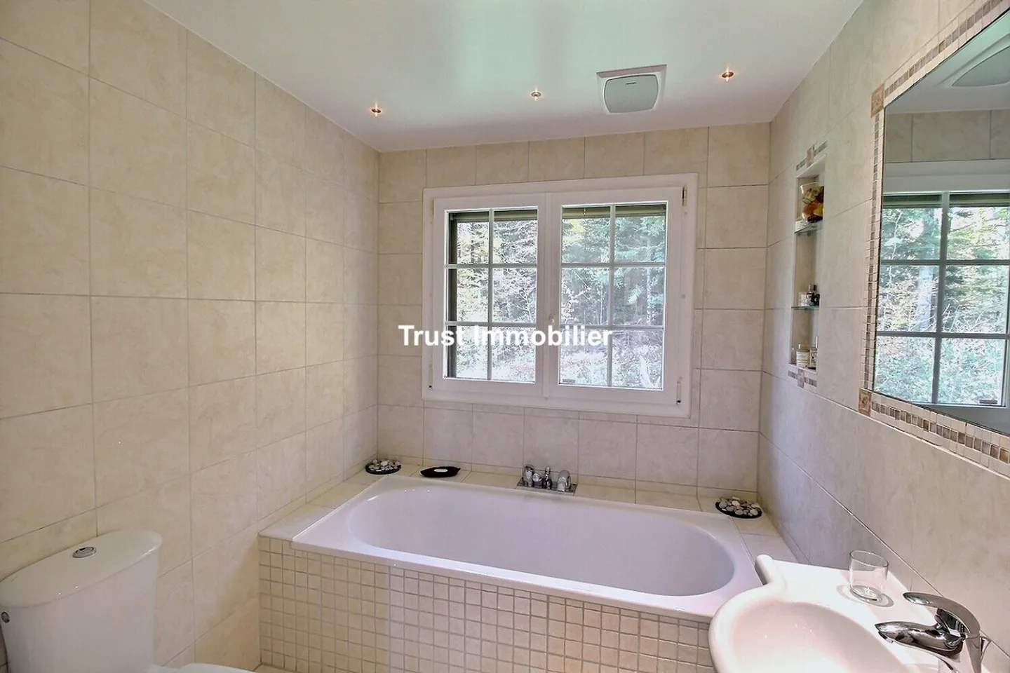 1053 CUGY - Casa indipendente con vista panoramica sul Giura - Foto 9 di 13