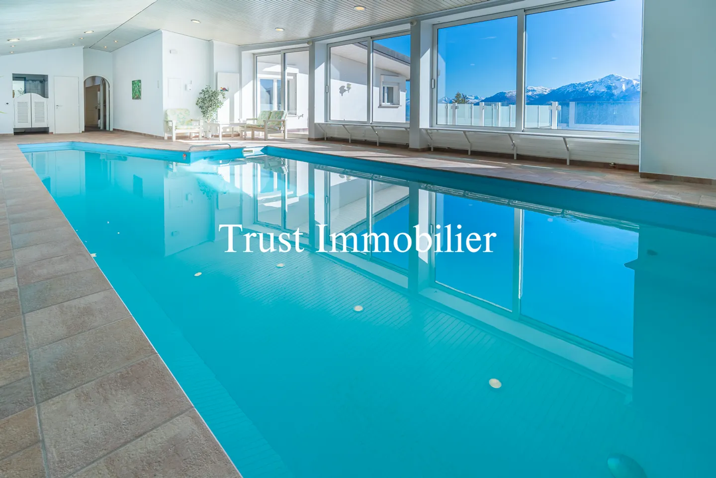 5004. Panoramablick von diesem großen Penthouse, SKI IN / OUT - Foto 1 von 13