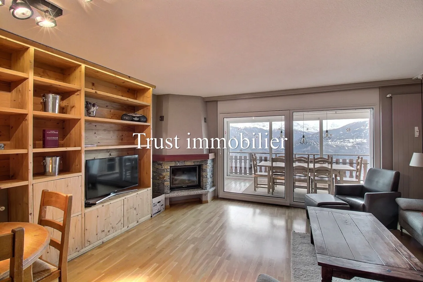 Spacious 4.5 room apartment for sale, close to the Funicular - Photo 4 of 13