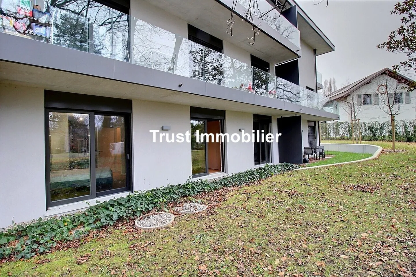 5007.A Appartamento moderno con 5 stanze e terrazza privata - Chambésy - Foto 10 di 12