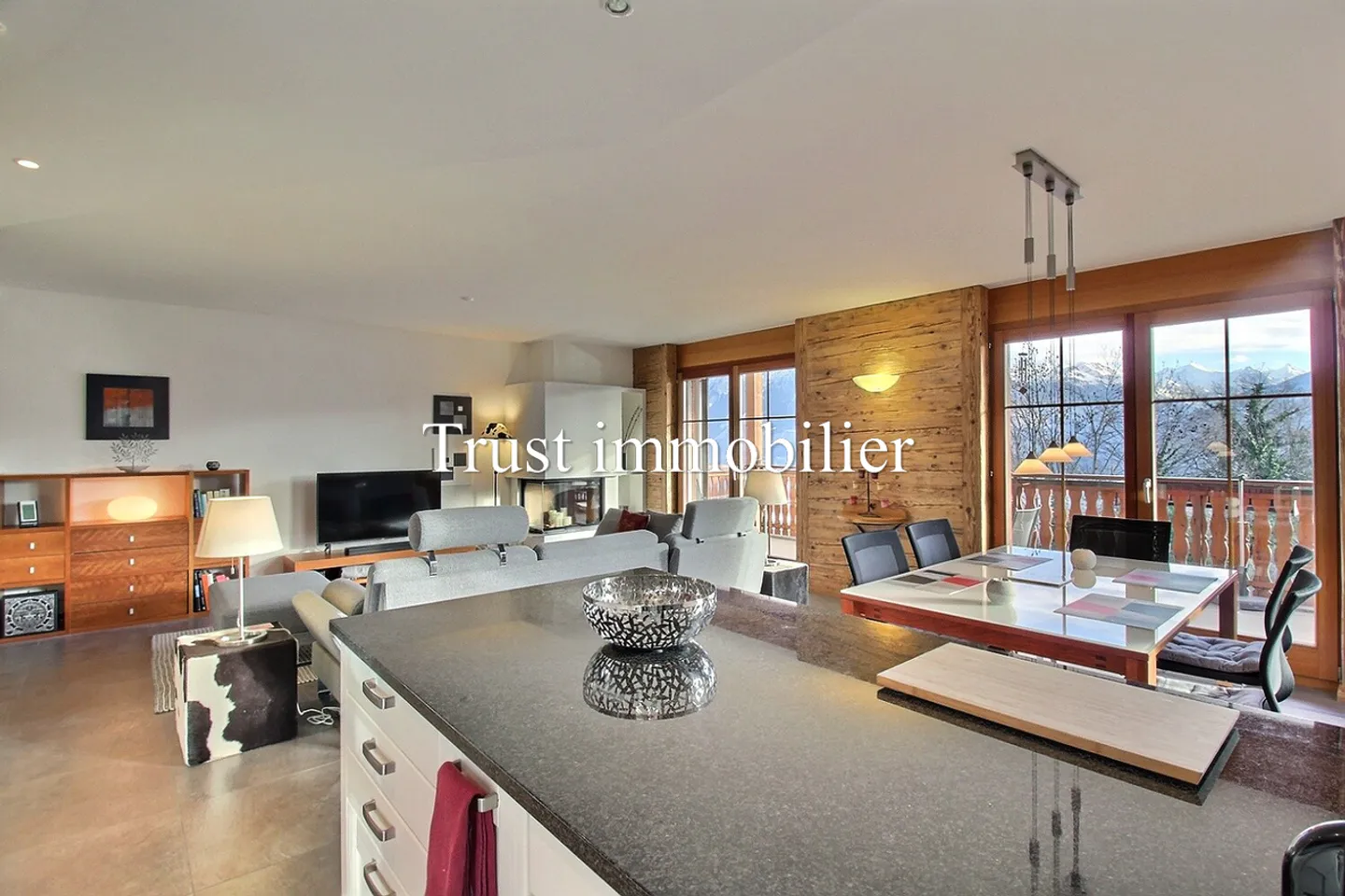 4024. Exklusivität. Wunderschöne Bergwohnung - Foto 6 von 13