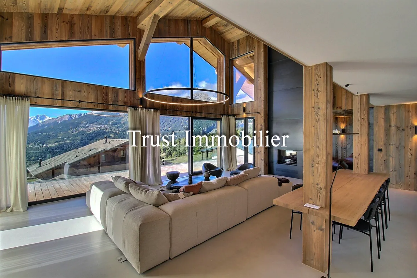 6041. Chalet raro, 15 minuti a piedi dal Regent - Foto 9 di 13