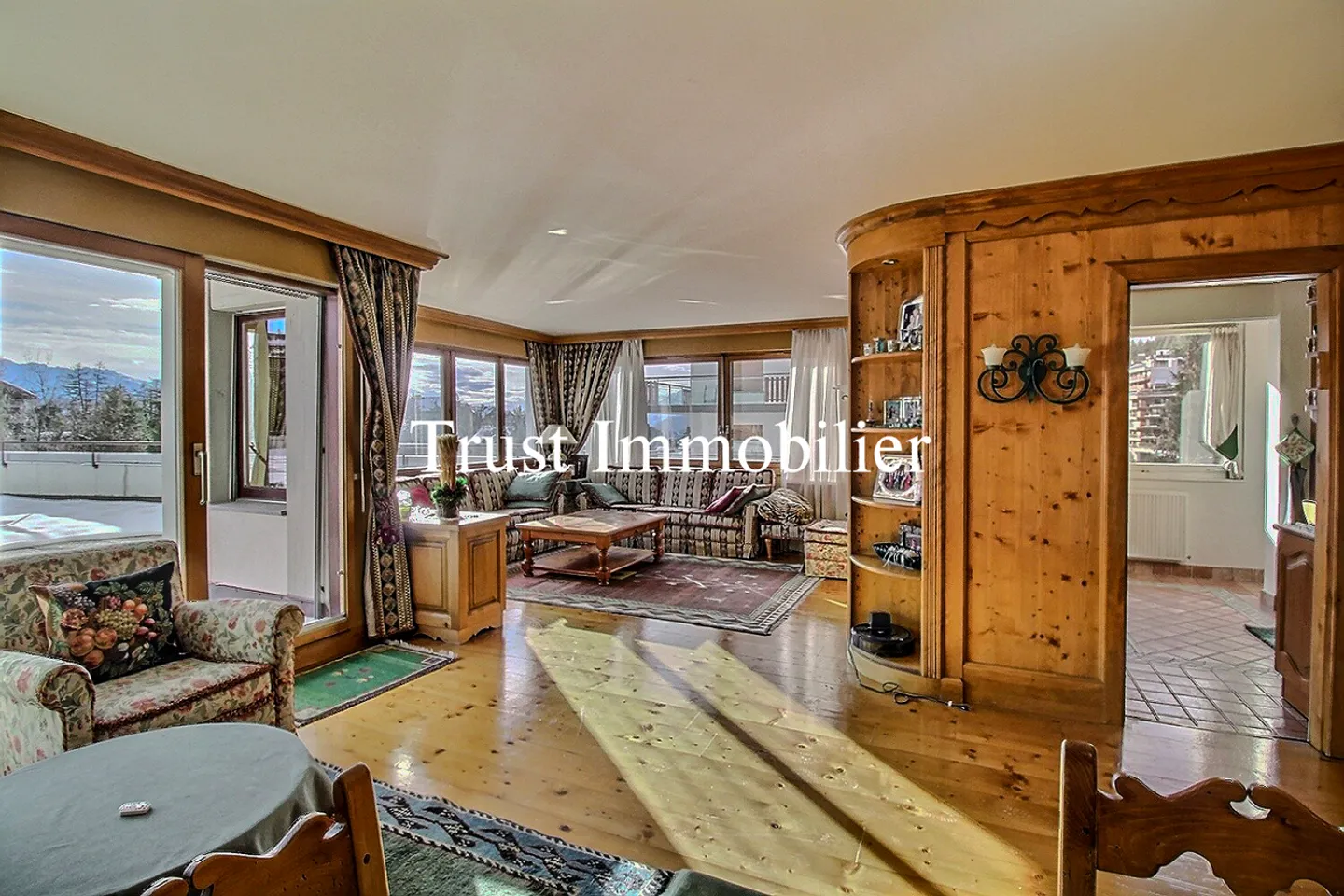 5009. Crans Zentrum. 5,5 Zimmer Wohnung - Foto 1 von 13