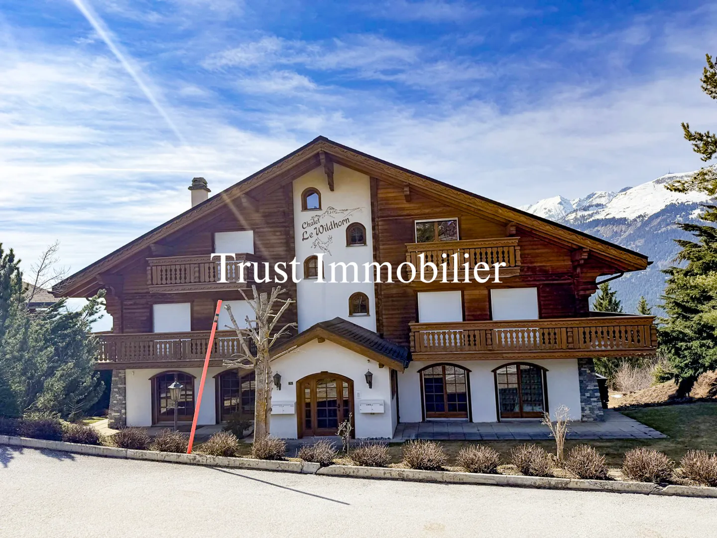 4007. Bel Appartement avec large vue montagnes - Photo 1 sur 13