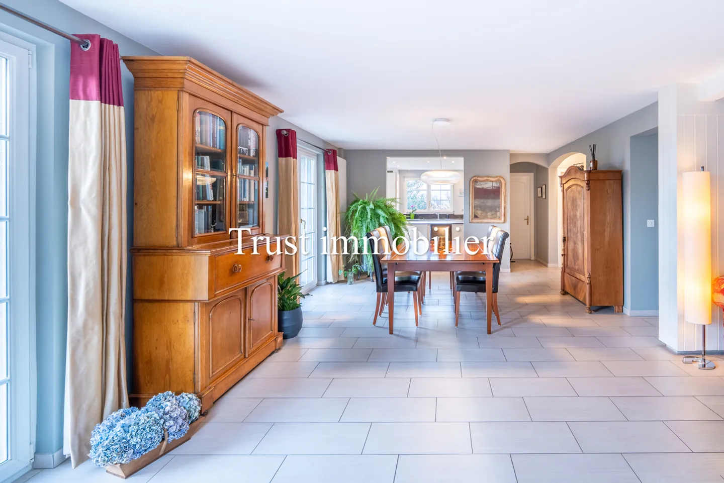 6036. Casa indipendente con vista panoramica sul Giura a Cugy - Foto 5 di 13