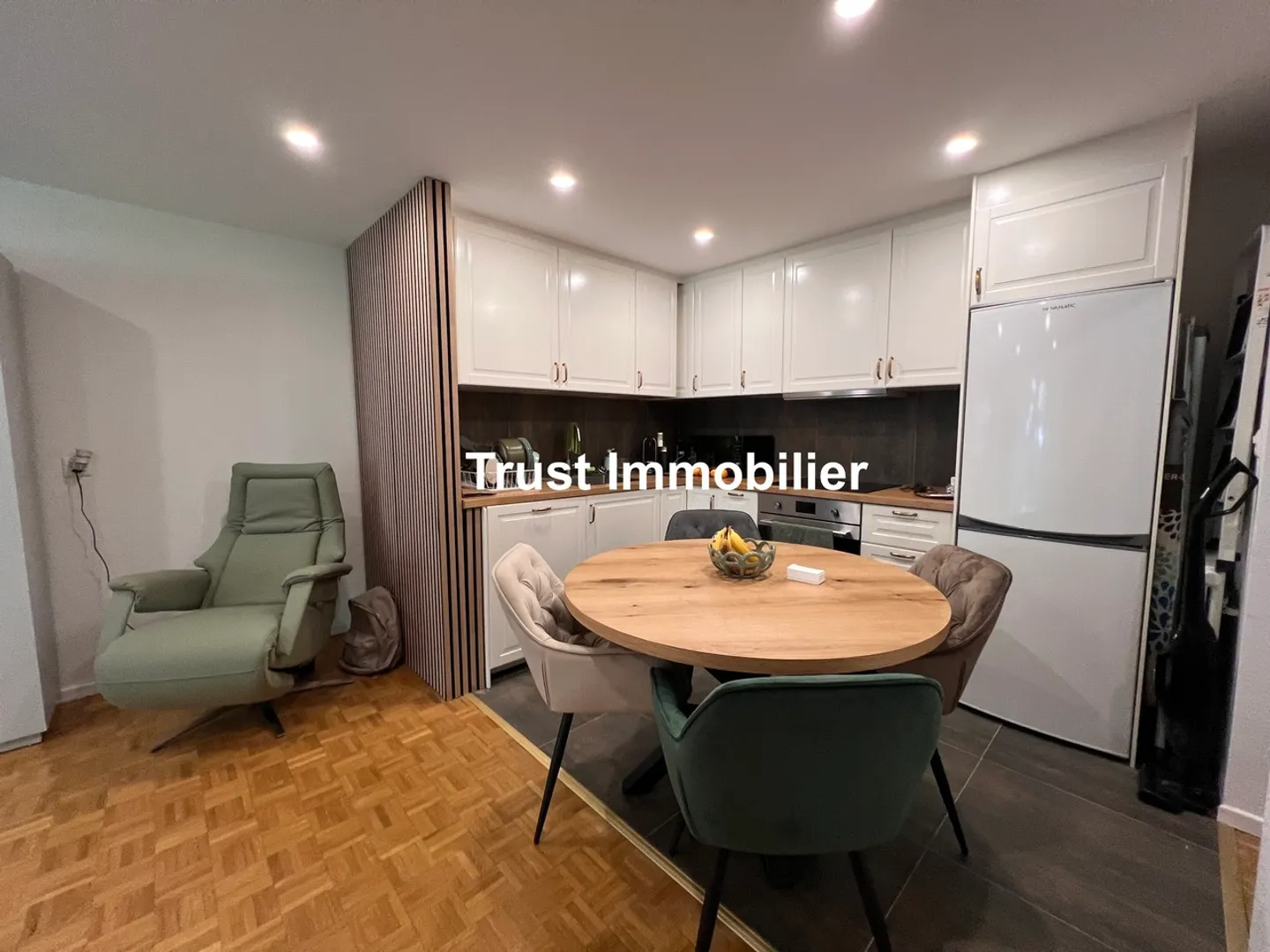 Appartement rénové avec vue lac - Photo 6 sur 10