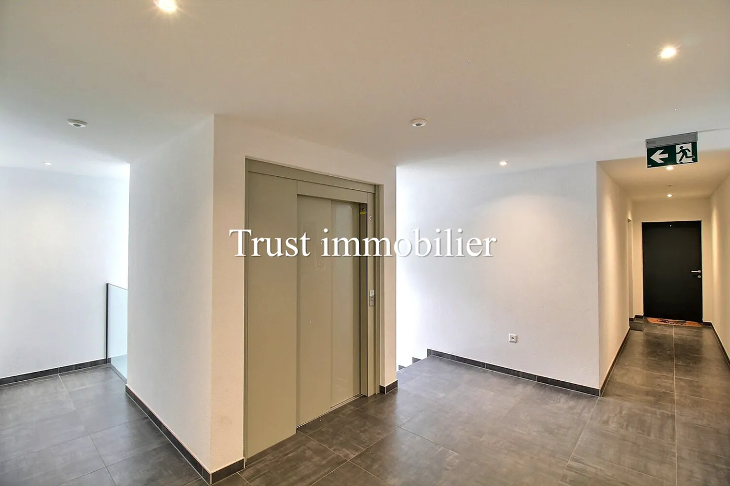 Immeuble de Rendement Exclusif à Conthey - Photo 4 sur 13