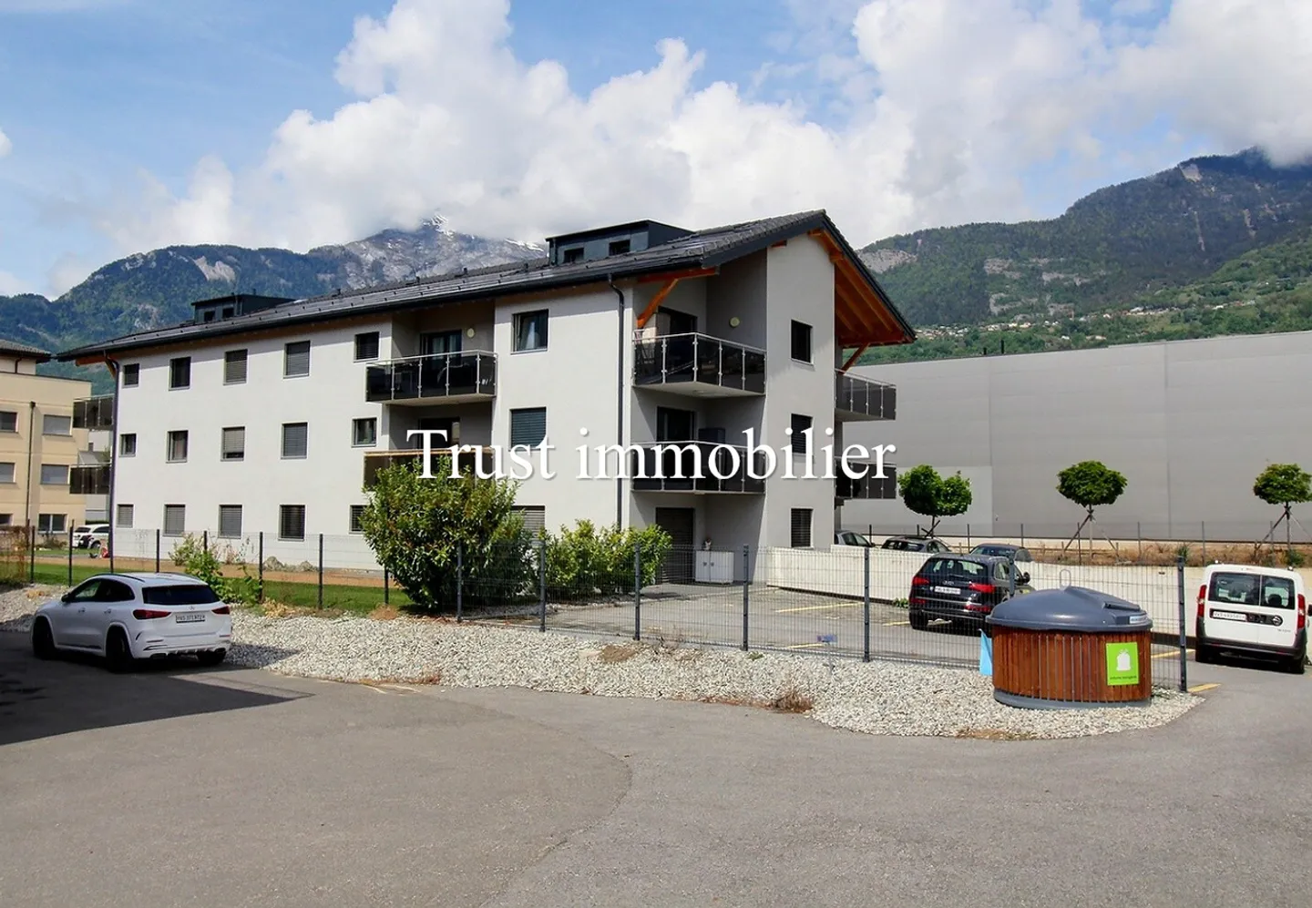 Immeuble de Rendement Exclusif à Conthey - Photo 3 sur 13