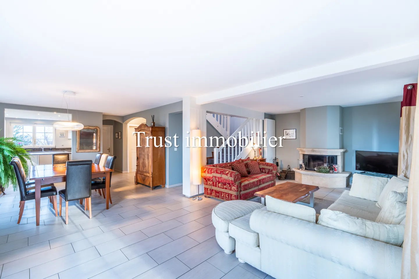 Einfamilienhaus mit Panoramablick auf die Jura in Cugy - Foto 5 von 13