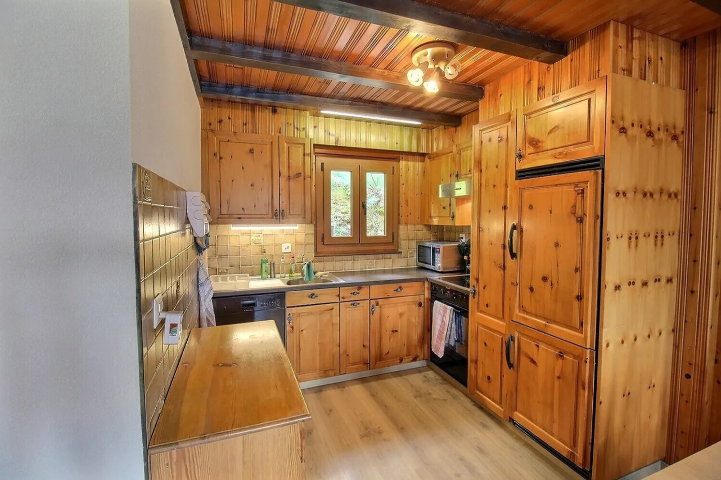 2004M.LA TZOUMAZ.Authentic chalet in the heart of the Valais Alps - Photo 7 of 11