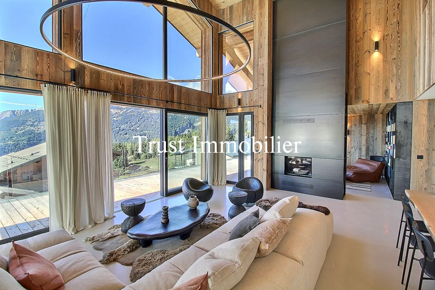 6041. Chalet Rare, 15 min à pied du Regent - Foto 12 von 13
