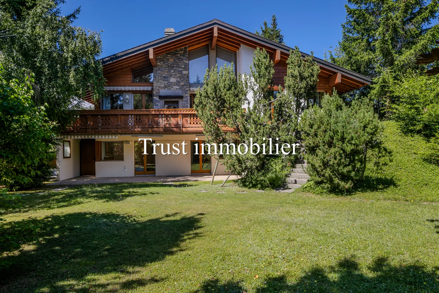 Chalet Charmant à Crans-Montana - Photo 1 sur 13
