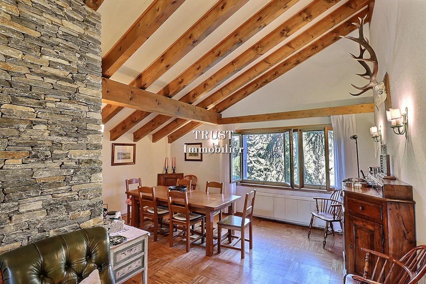 Chalet de charme à Crans-Montana - Photo 6 sur 13