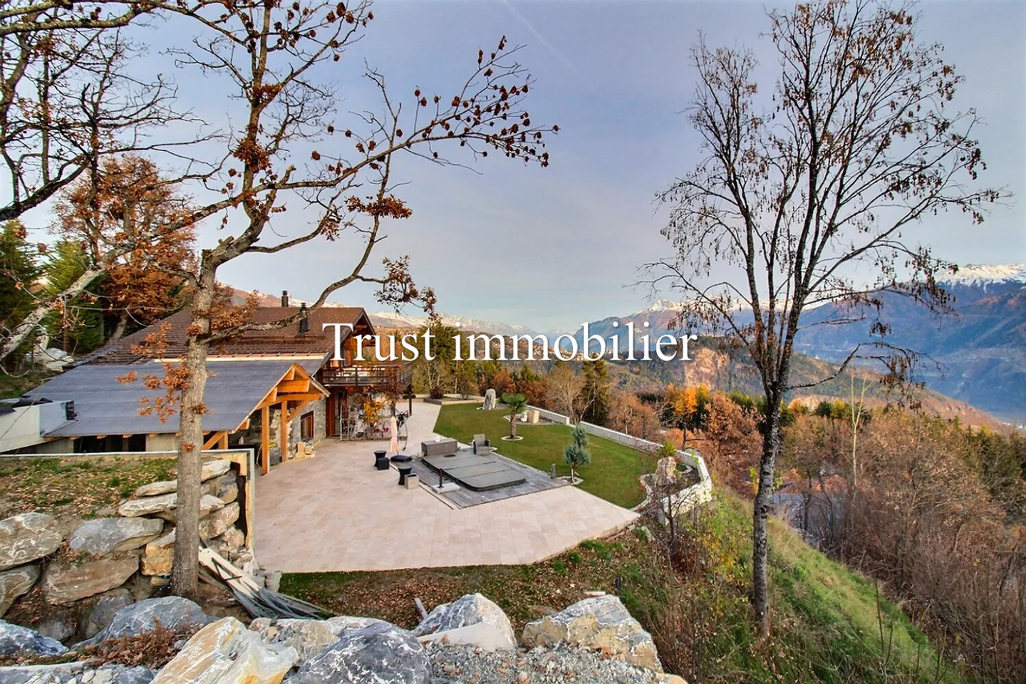 Panoramablick und garantierte Ruhe für dieses Chalet - Foto 2 von 9