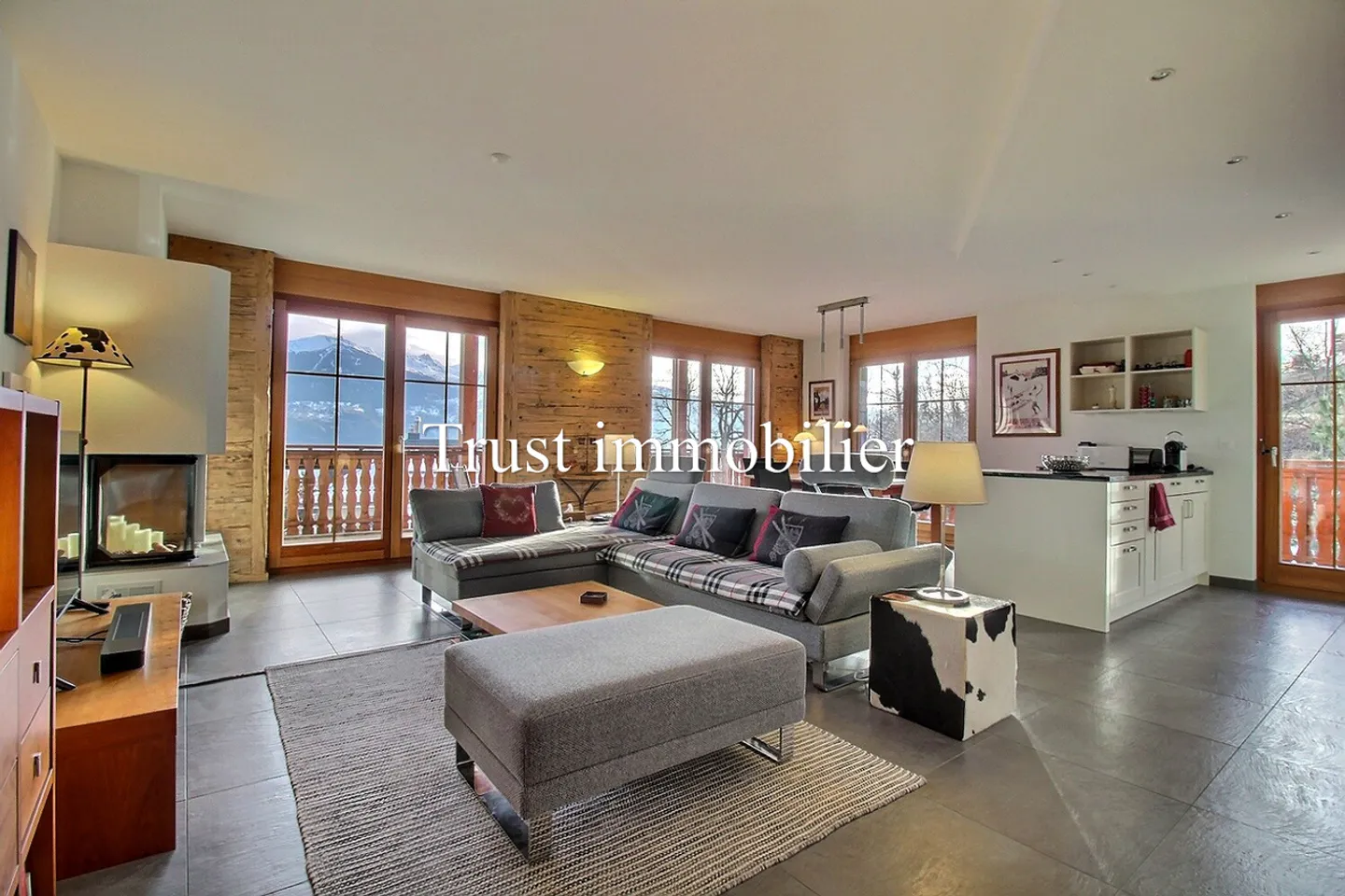 4024. Exclusivity. Superb mountain apartment - Photo 4 of 13