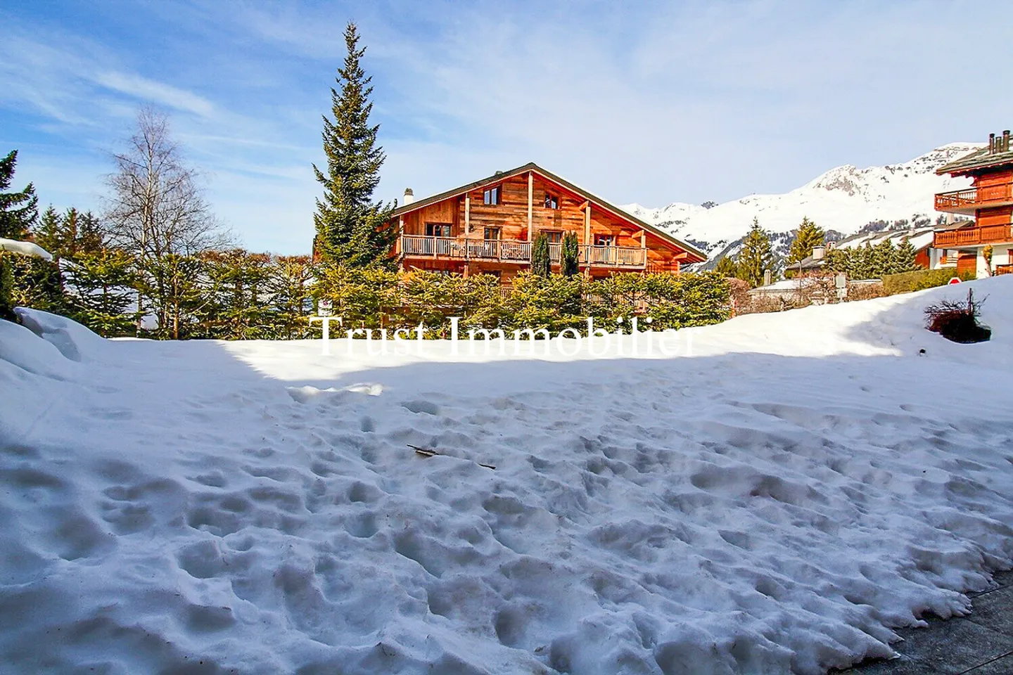 4036. Magnificent Hochwertige Wohnung an der Golfstraße - Foto 6 von 13