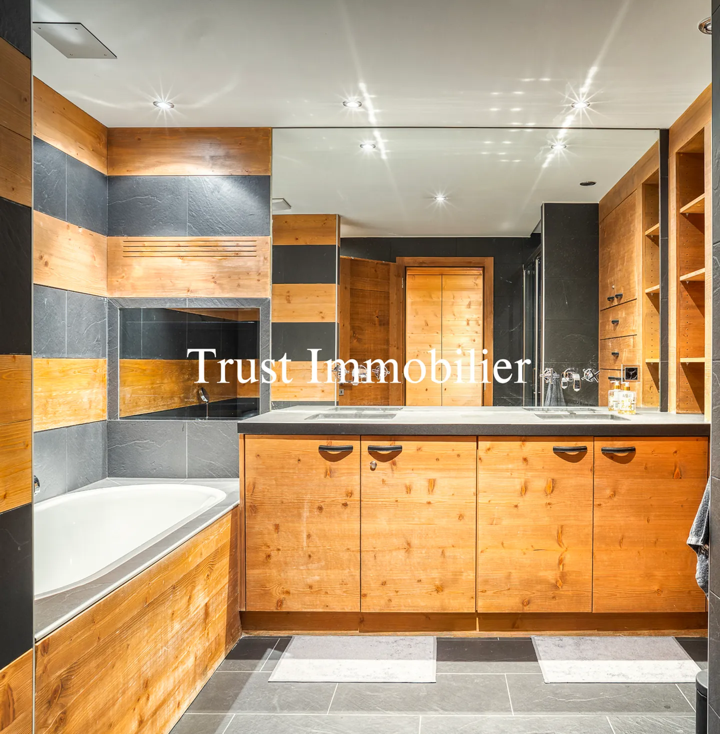 4009. A Magnifique Appartement au Sein d'une Résidence de Prestige - Foto 5 von 13