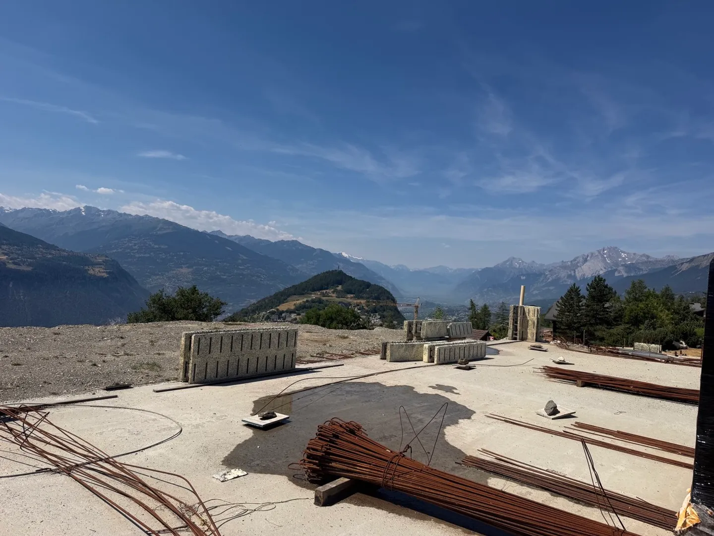 6000. Panoramic view / Chalet project for sale in Sergnou / Crans-Montana - Photo 11 of 12