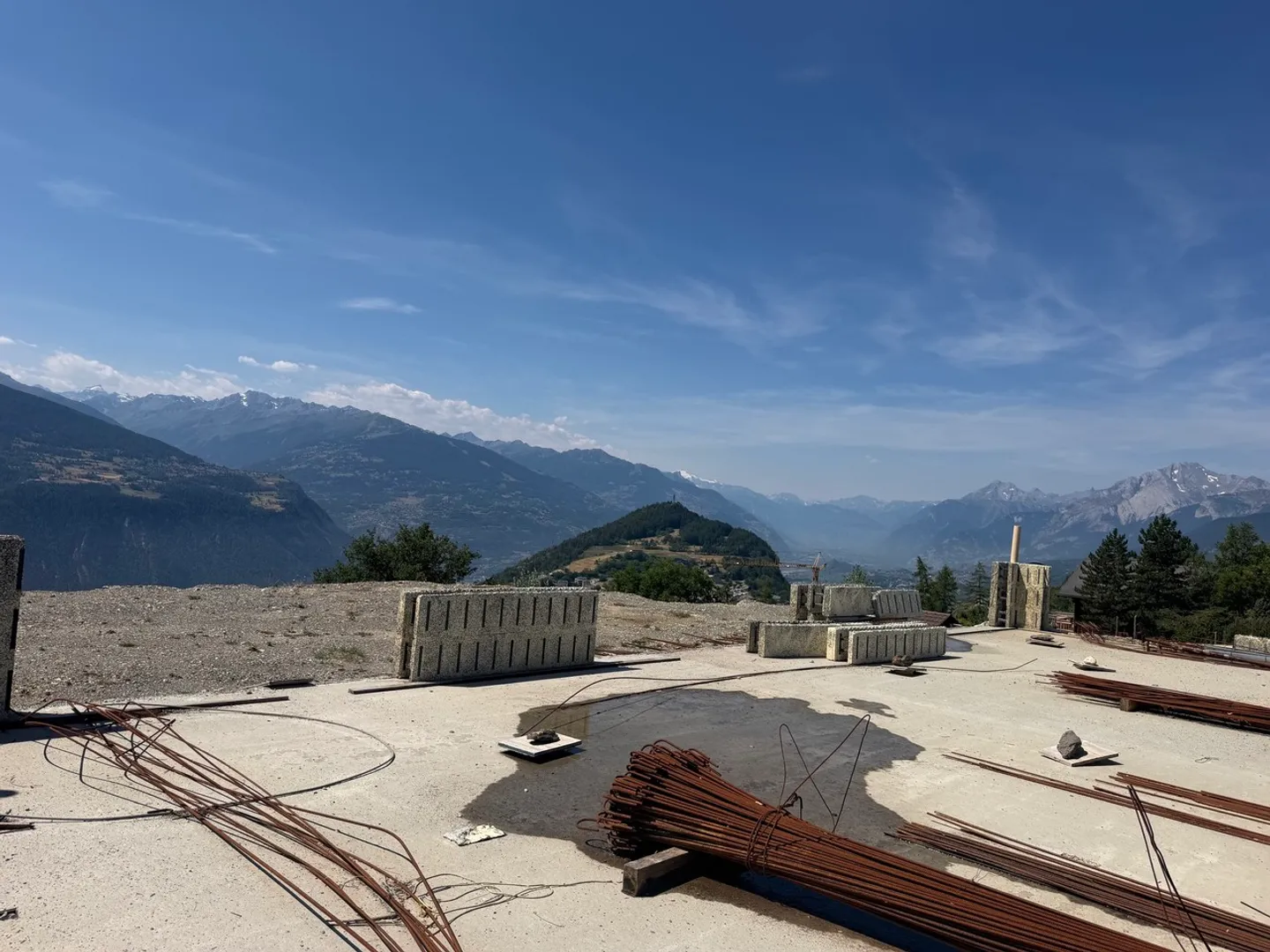 6000. Panoramic view / Chalet project for sale in Sergnou / Crans-Montana - Photo 9 of 12