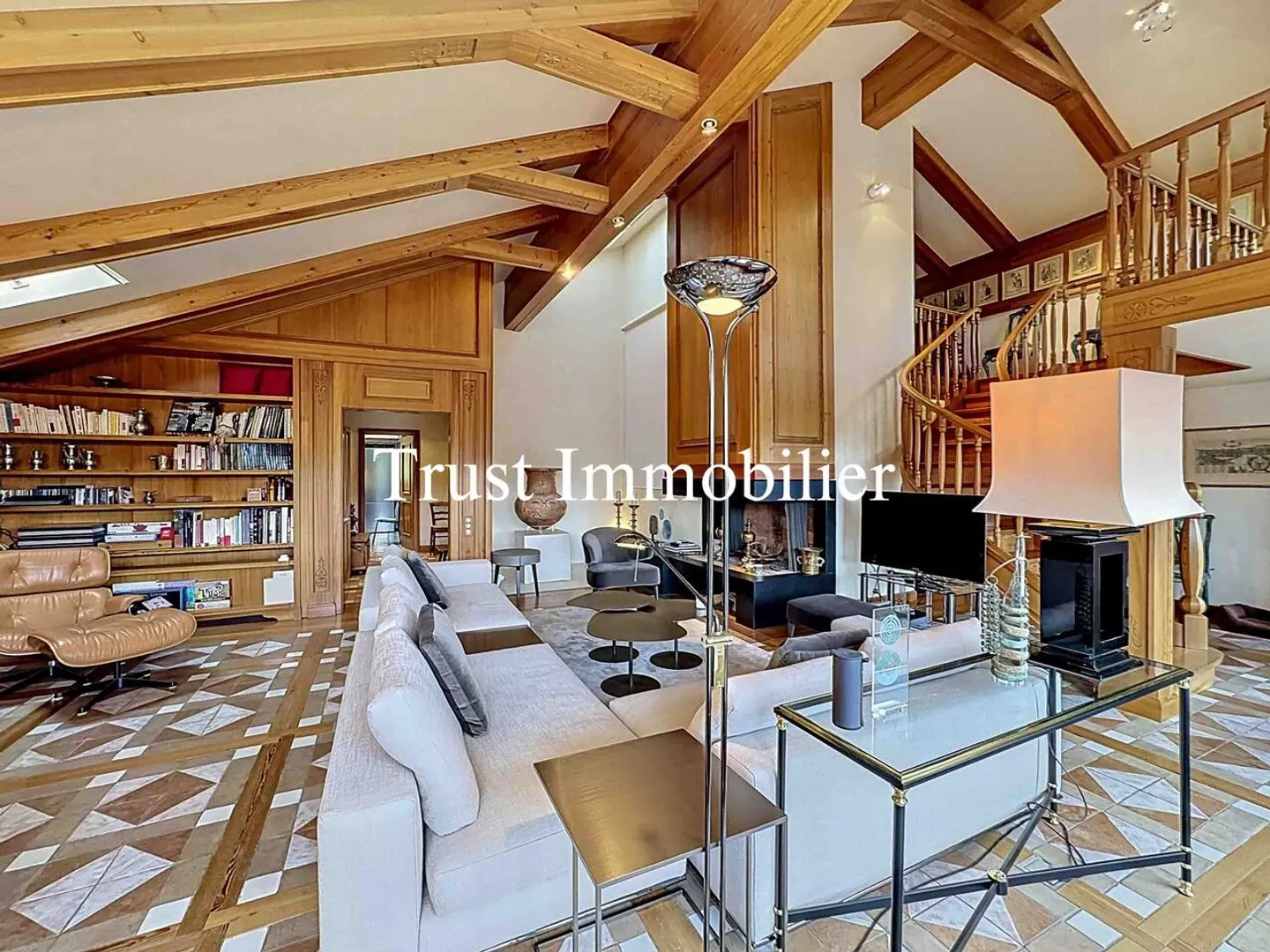 RARE. 9.5 pcs for rent in a natural setting, just steps from the Crans Center - Photo 10 of 13