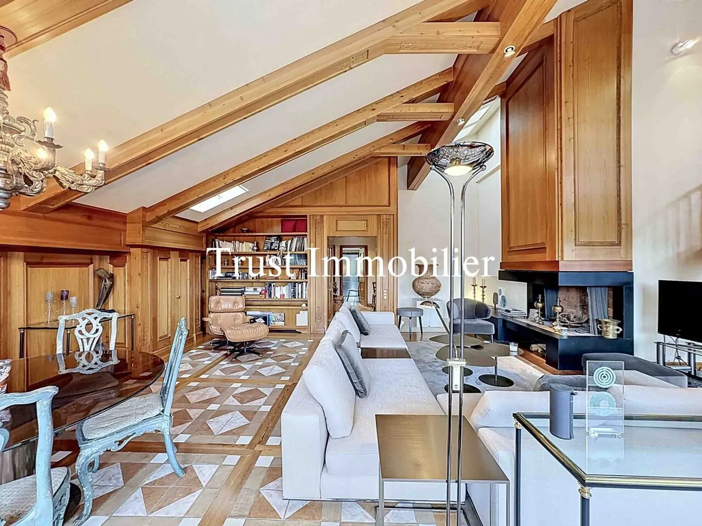 RARE. 9.5 pcs for rent in a natural setting, just steps from the Crans Center - Photo 11 of 13
