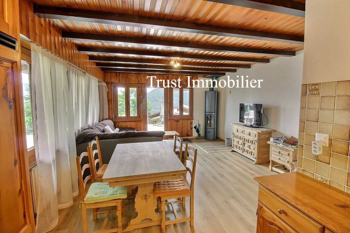 5,5-Zimmer-Chalet, ein wahres alpines Refugium im Herzen von La Tzoumaz - Foto 2 von 13