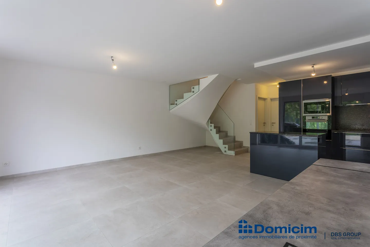 5.5-room high energy performance villa with garden - Photo 5 of 13