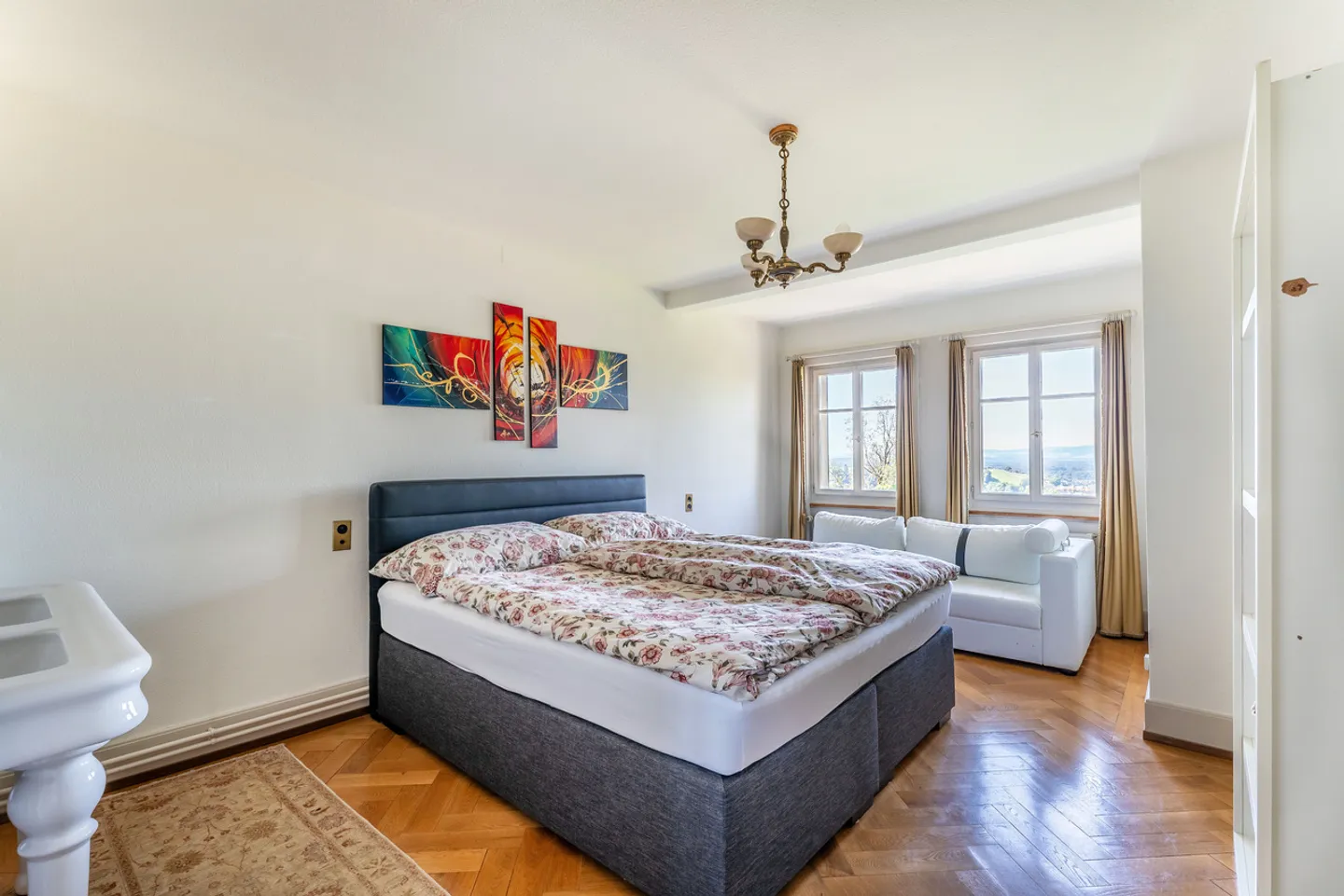 Una Villa Signorile con Architettura Elegante - Foto 13 di 13