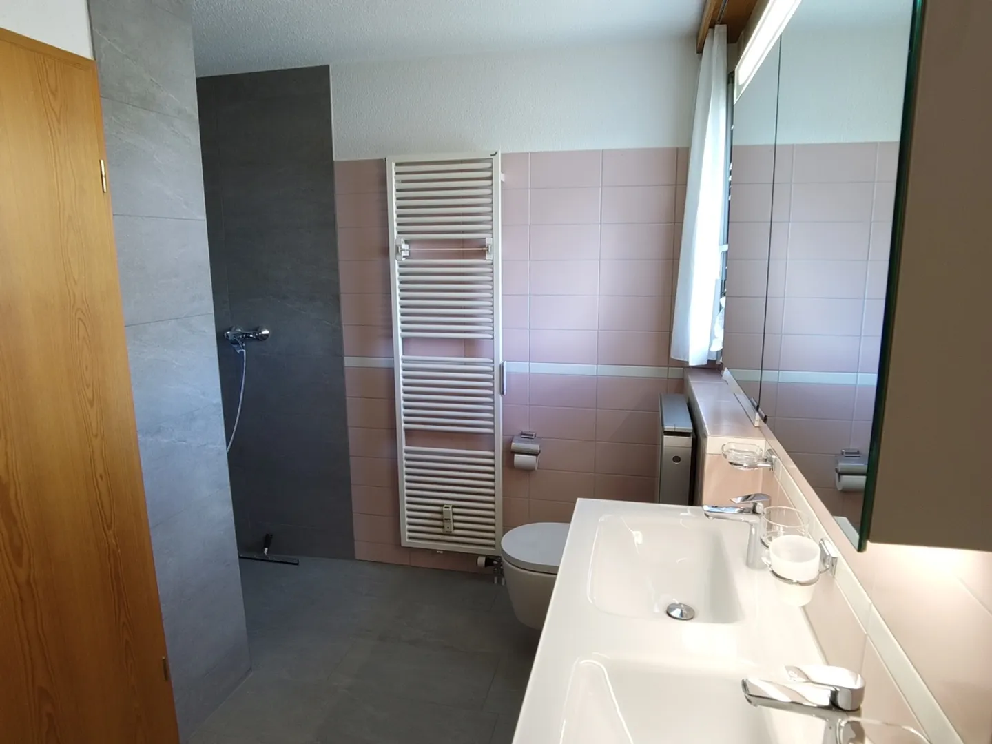 Appartamento Attico/Maisonette con 2 posti auto a Sciaffusa - Foto 10 di 12