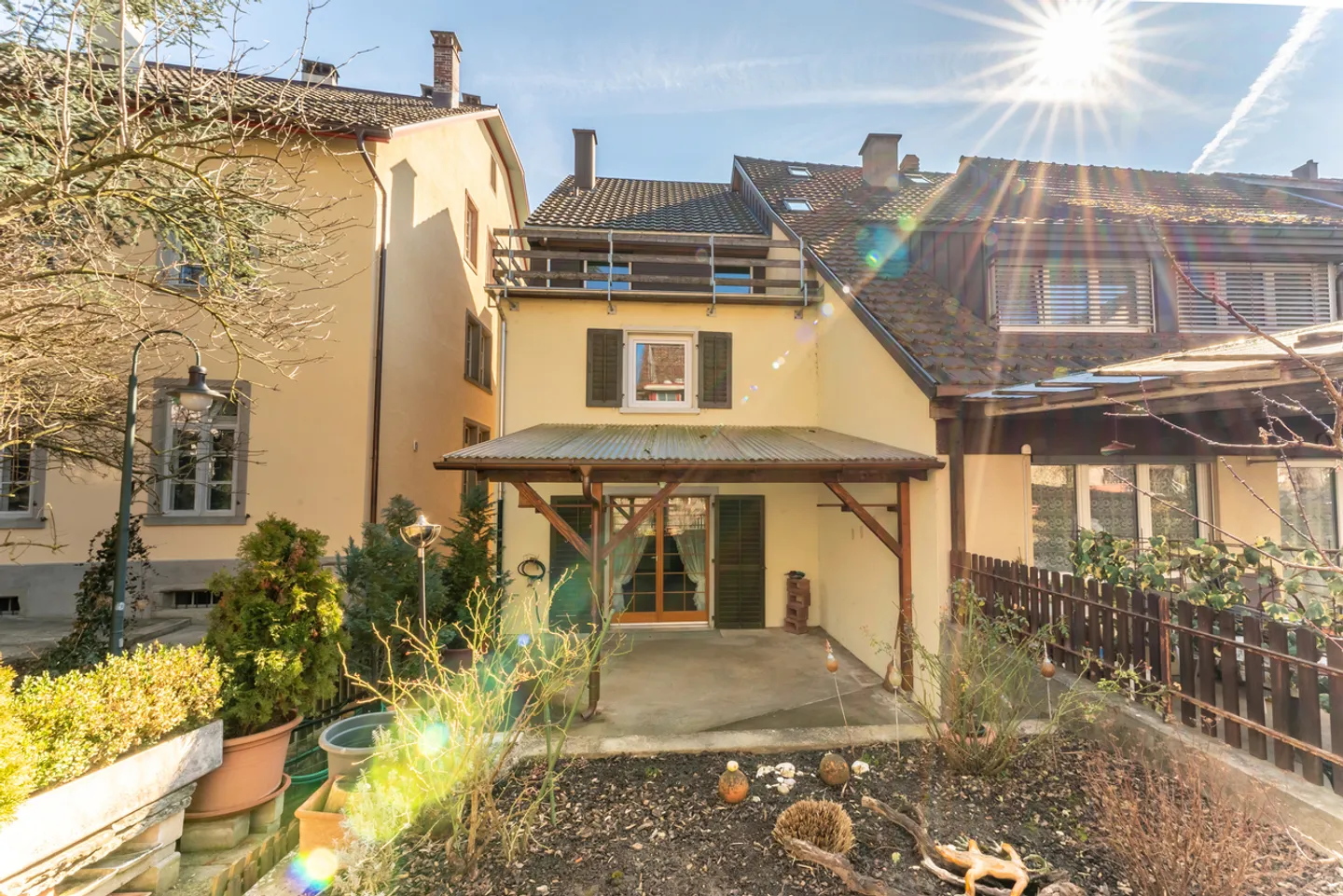 Casa affascinante con grande potenziale d'uso - Foto 2 di 12