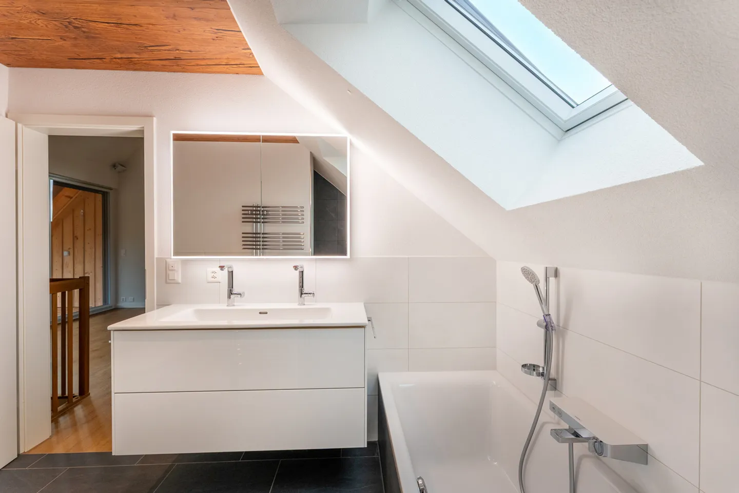 Charmante Maisonette-Wohnung in umgebauter Scheune - Photo 7 sur 11