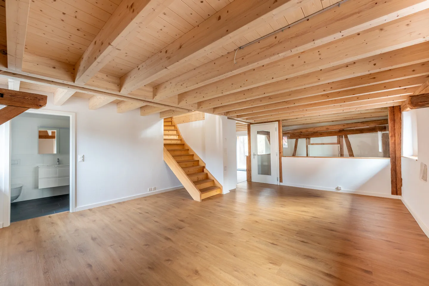 Charmante Maisonette-Wohnung in umgebauter Scheune - Photo 1 sur 11