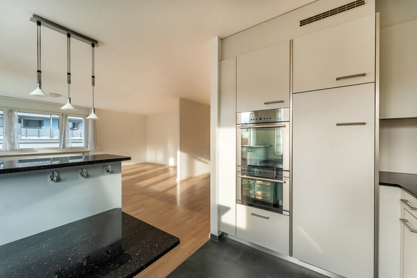 Appartement attrayant de 3-½ pièces sur la Breite - Photo 2 sur 9