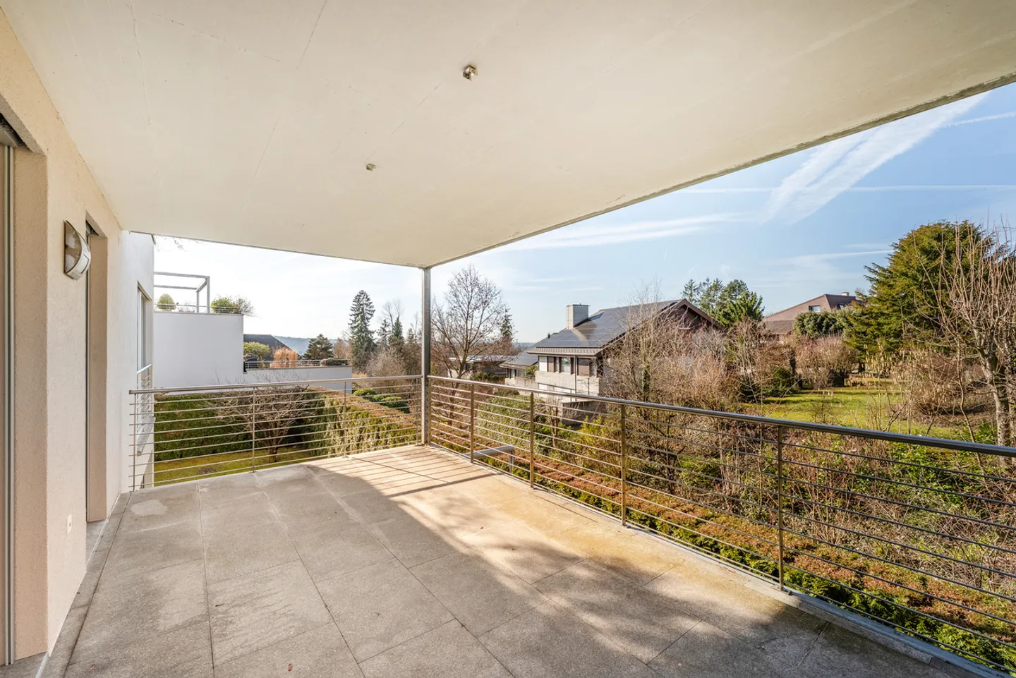 Appartement en duplex en attique dans un endroit calme - Photo 10 sur 12