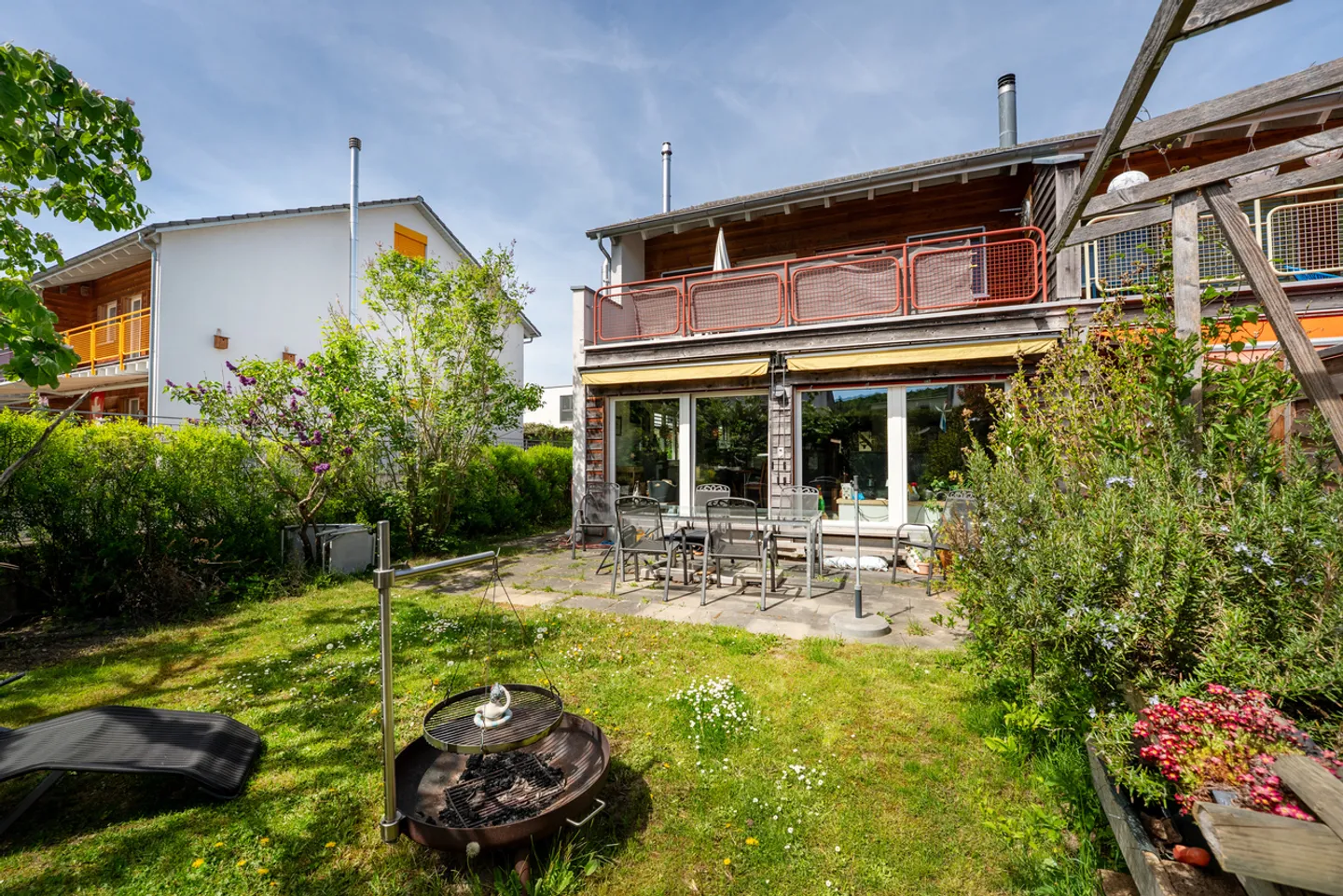 Une maison familiale à Thayngen - Photo 1 sur 13