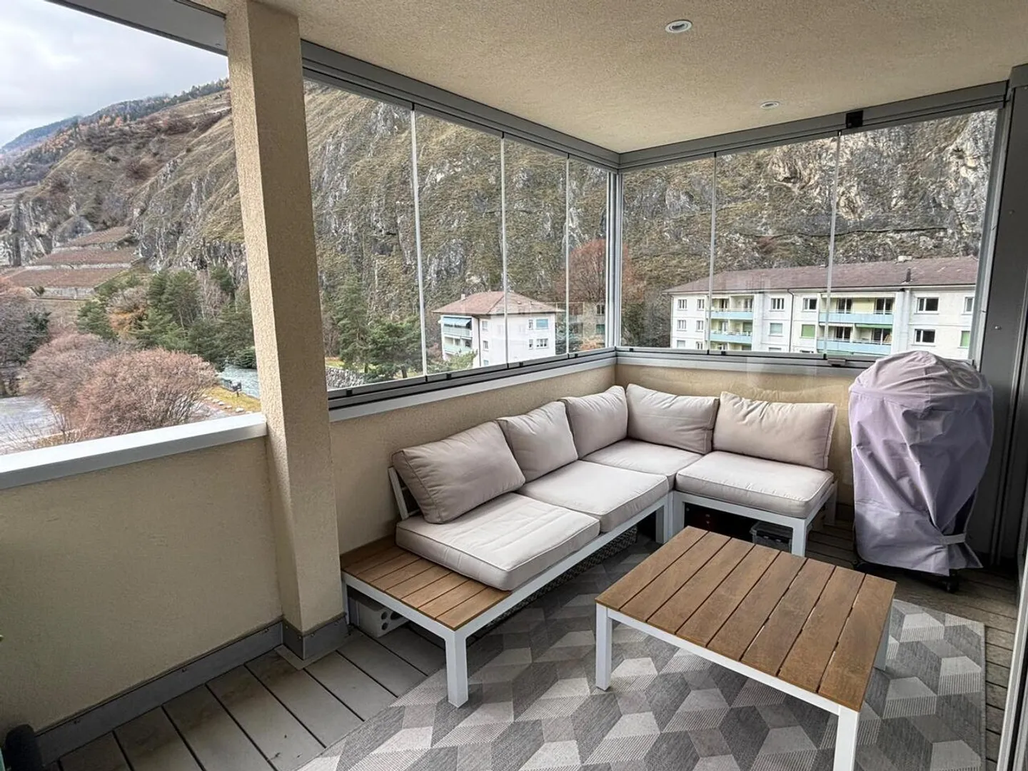 4.5 rooms - Attic - Chemin des Barrières - Photo 8 of 9