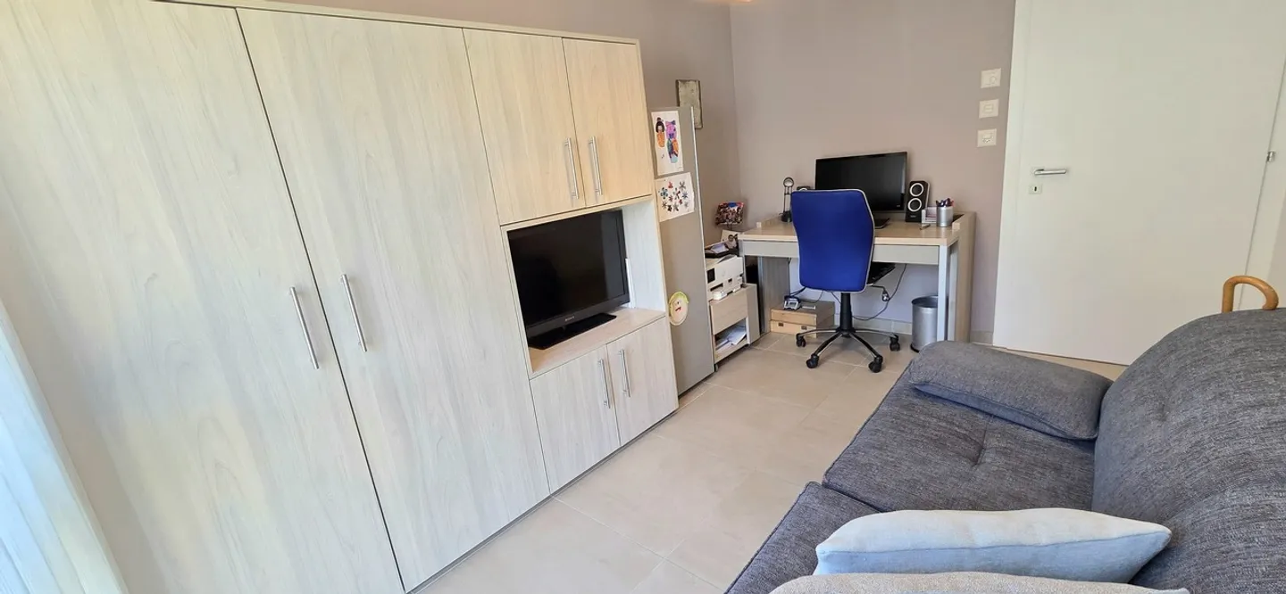 NEU: 4,5 ZIMMER IM ZENTRUM VON MARTIGNY - 1. STOCK - MARTIGNY - Foto 6 von 13