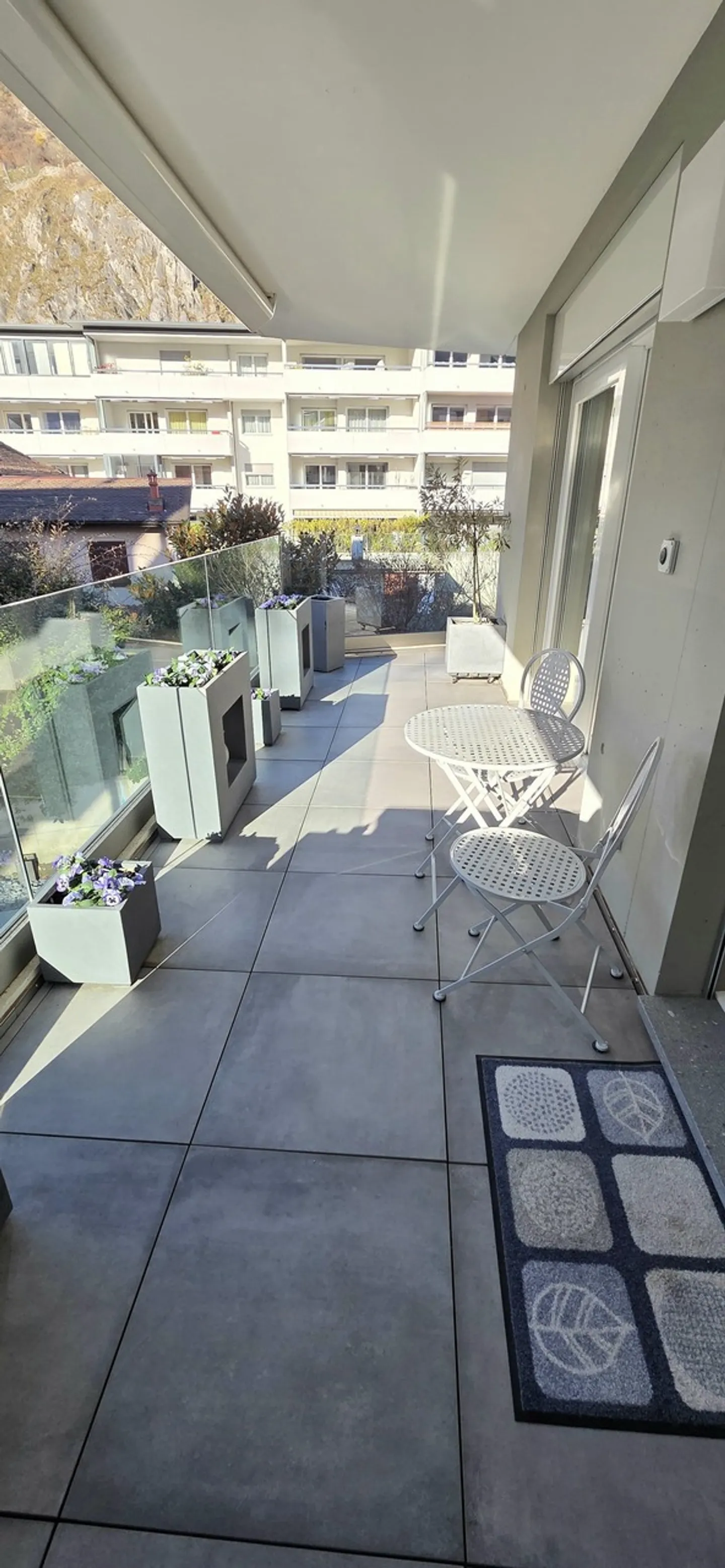 NEU: 4,5 ZIMMER IM ZENTRUM VON MARTIGNY - 1. STOCK - MARTIGNY - Foto 13 von 13