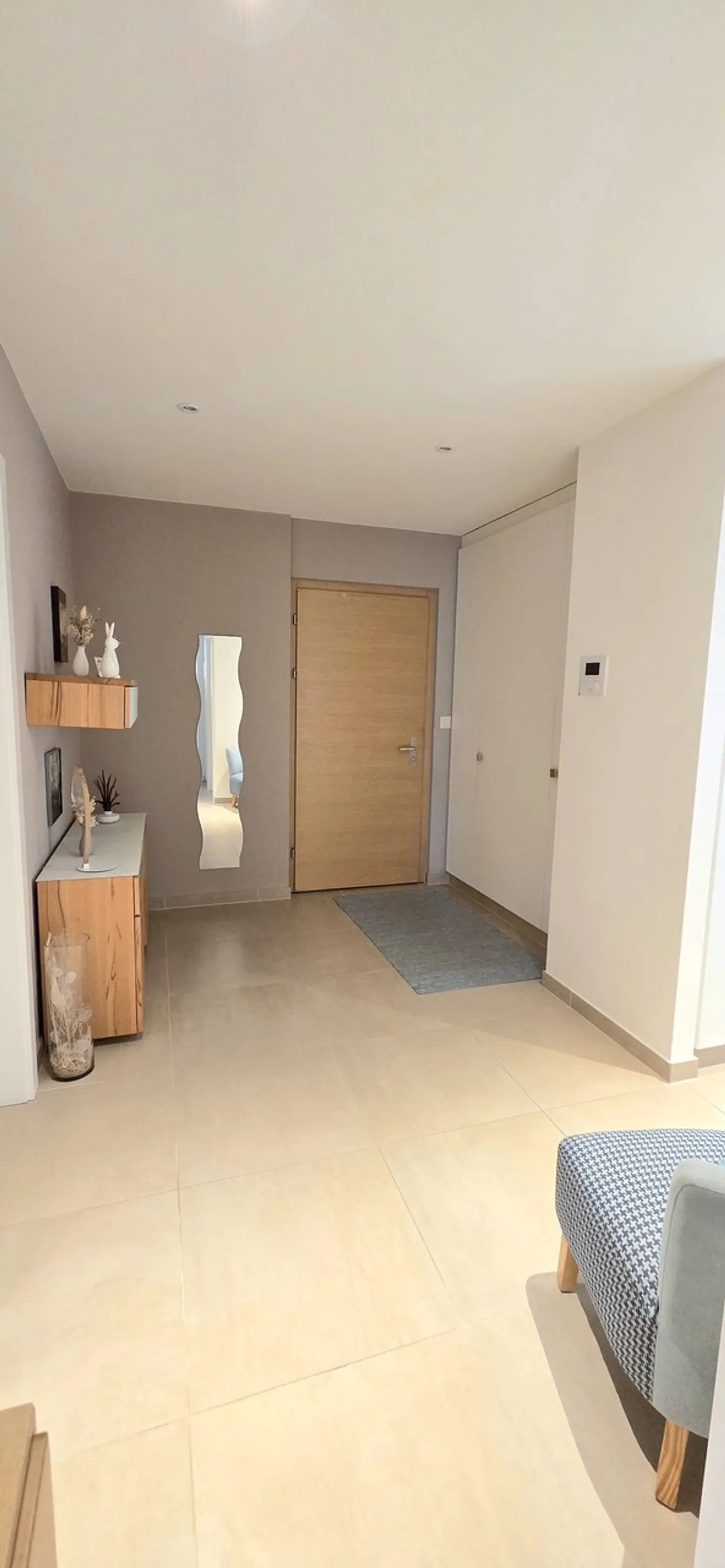 NEU: 4,5 ZIMMER IM ZENTRUM VON MARTIGNY - 1. STOCK - MARTIGNY - Foto 4 von 13