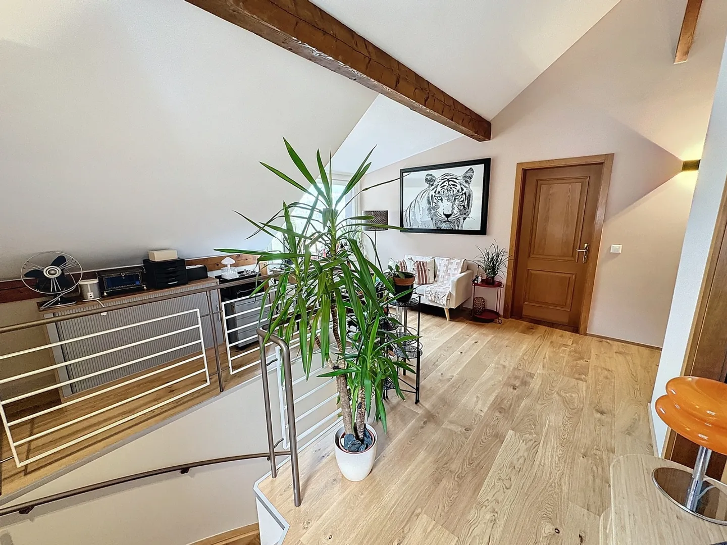 Casa indipendente con 2 appartamenti, vicino a tutti i comfort - Foto 5 di 12
