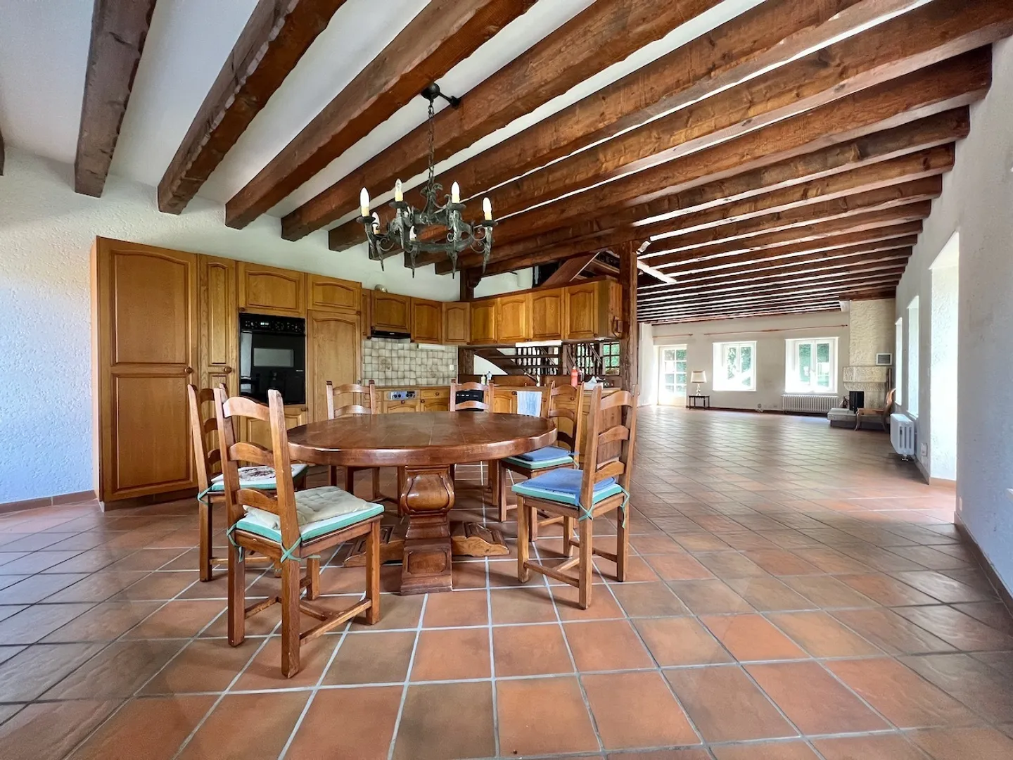 Renovierte Farm mit 4,5 Zimmern und großem ländlichen Bereich auf 2 Parzellen von 3.109 m2 - Foto 3 von 13