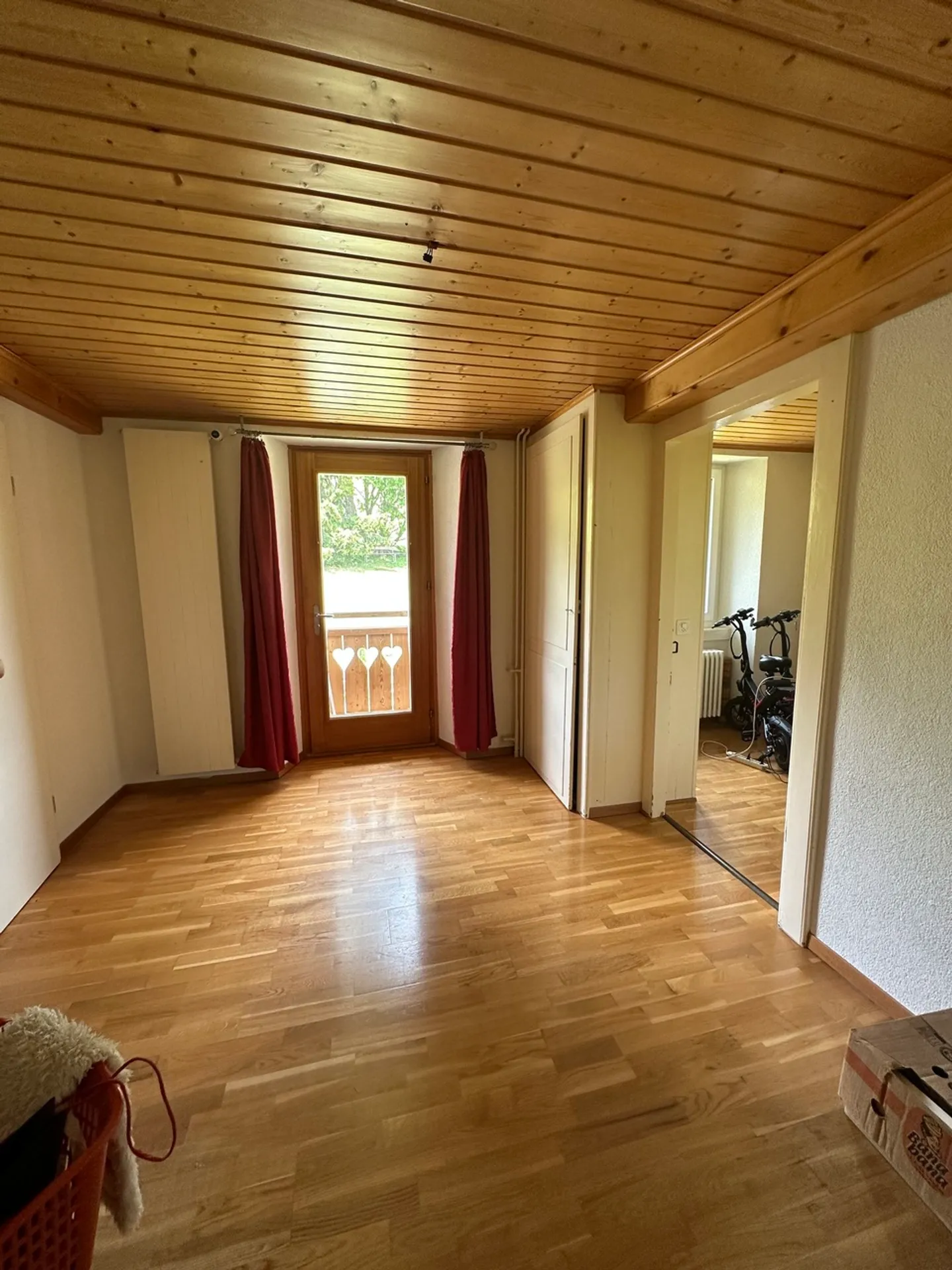Terraced building with 3 apartments - Photo 2 of 12