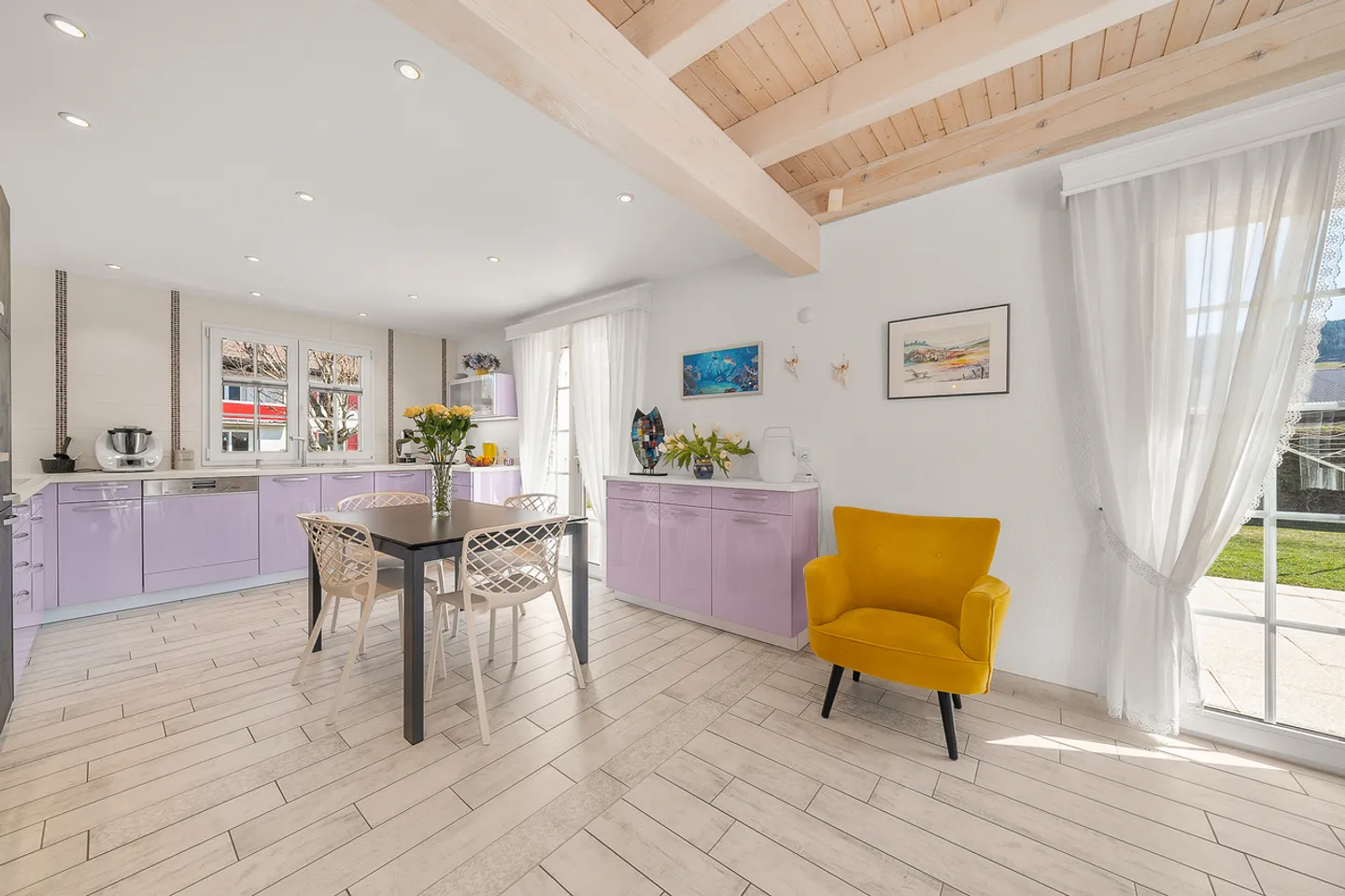 Magnifica villa situata in un quartiere residenziale - Foto 5 di 13