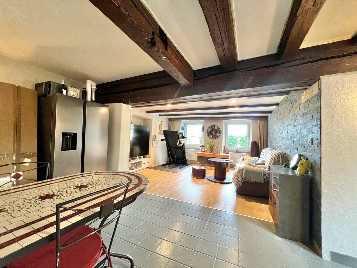 Casa di villaggio di 140 m2 con un grande giardino - Foto 4 di 13
