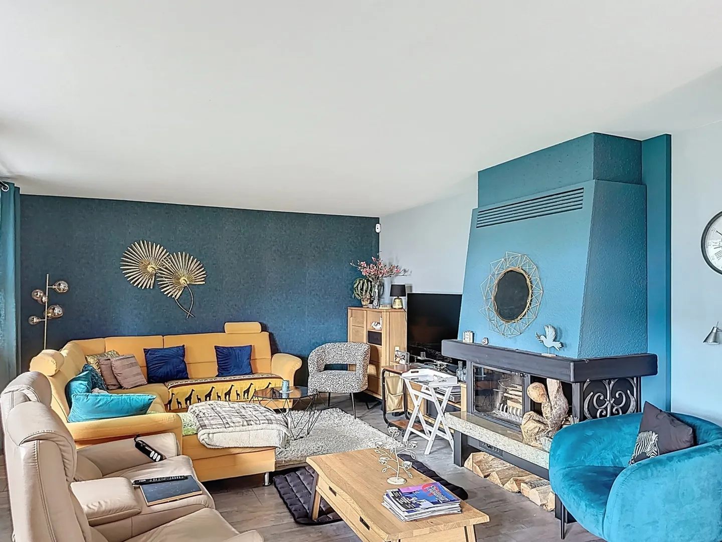 Individual villa overlooking the lake - Photo 2 of 13