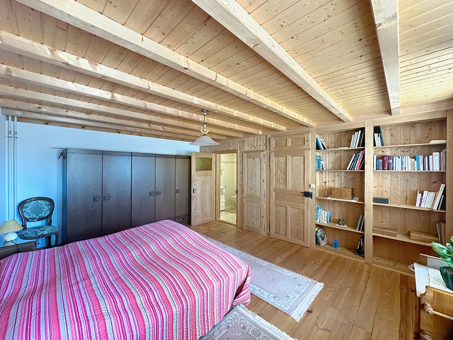 Old semi-detached farmhouse completely renovated and transformed - Photo 13 of 13