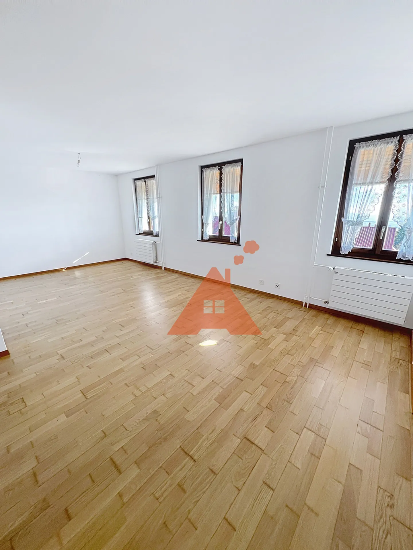 Renovierte Wohnung im Herzen von Mont-la-Ville. - Foto 9 von 12