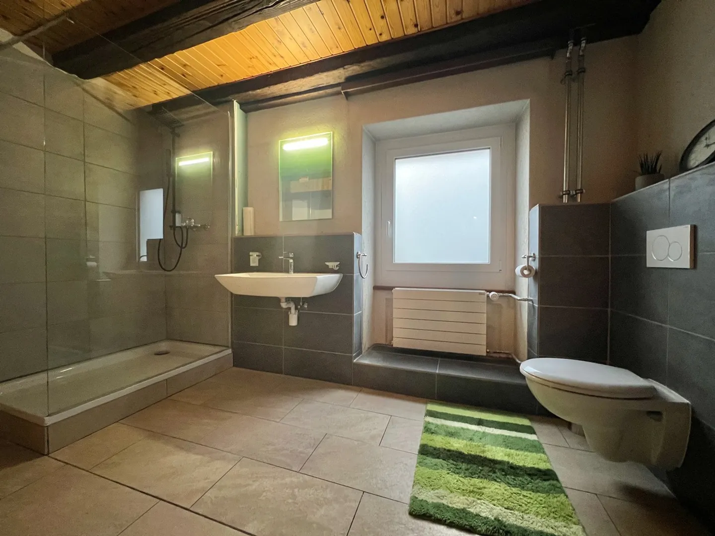 Maison villageoise de 140 m2 avec un grand jardin - Photo 6 sur 13