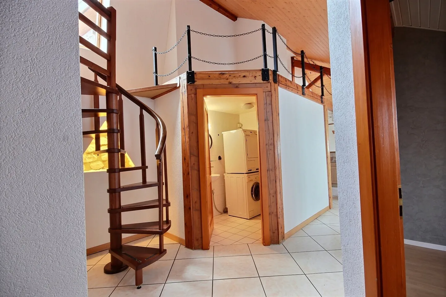 Immeuble de rendement à Joux - Photo 12 sur 13